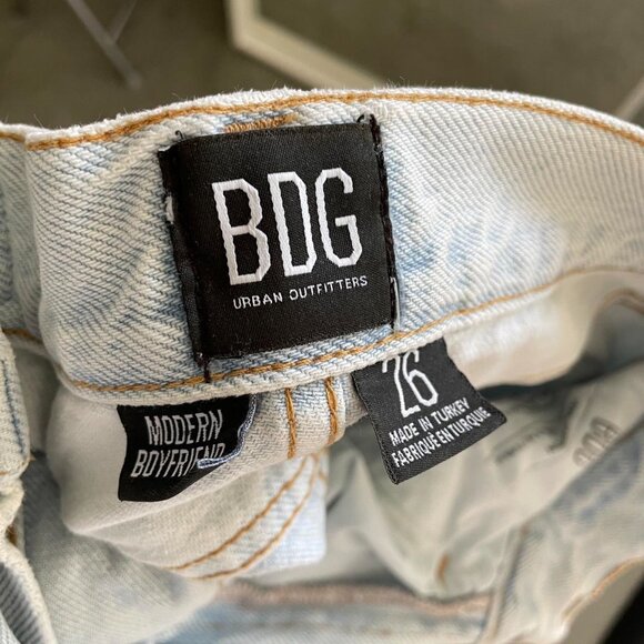 BDG jeans Light blue wash and a baggy fit - Picture 3 of 4